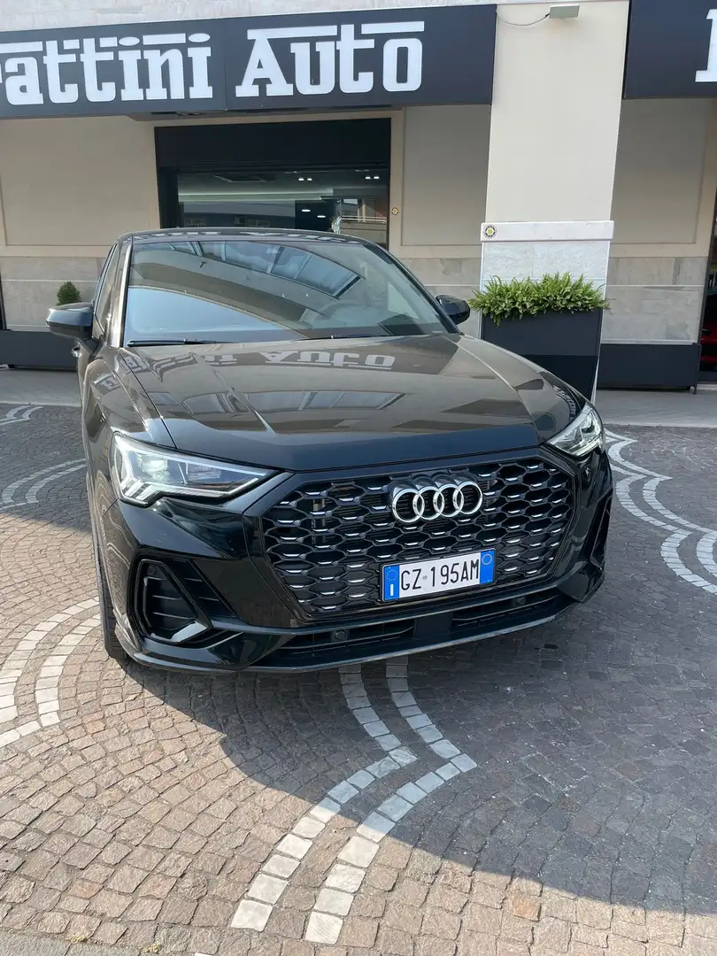 Audi Q3 35 2.0 tdi Identity Black s-tronic Nero - 2