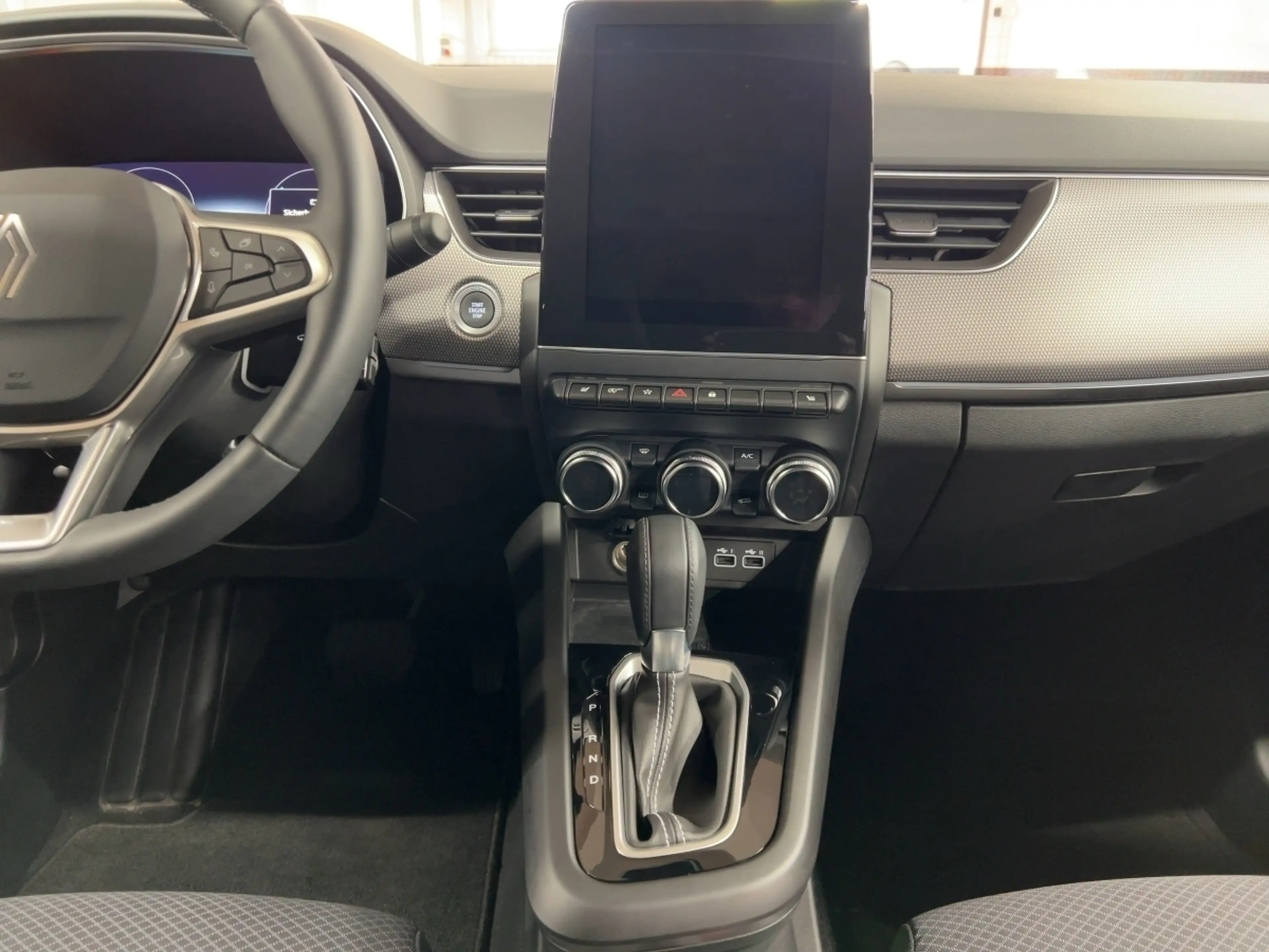 Renault Arkana TECHNO TCe 140 EDC SITZHEIZUNG — photo 12