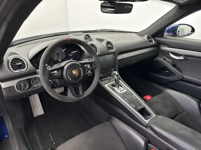 Porsche Cayman view 9