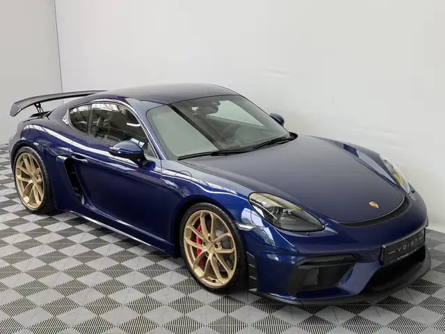 Porsche Cayman view 5
