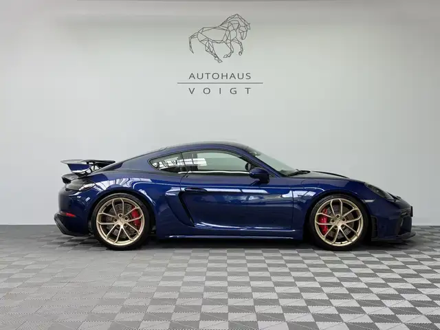 Porsche Cayman view 4