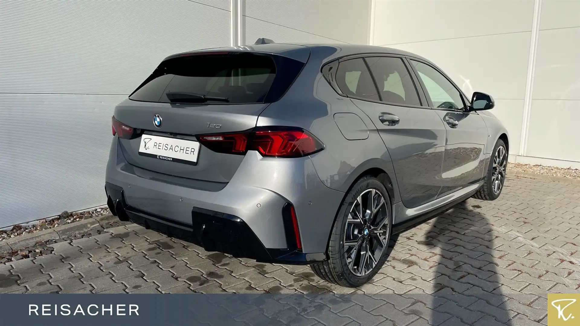 BMW 120 M-Sport,AHK,DA+,Autom Grau - 2