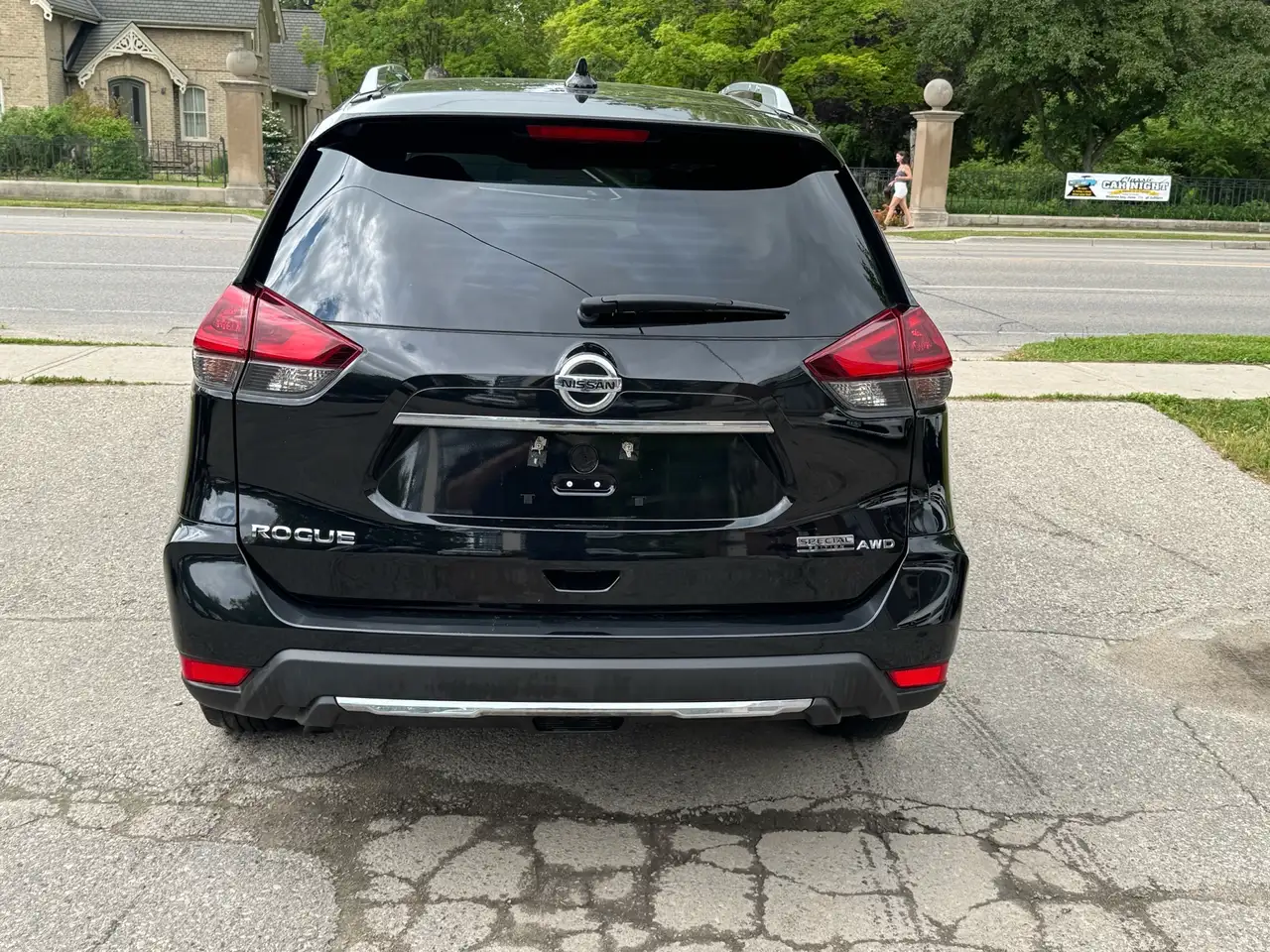 Nissan Rogue снимка Nissan Rogue
