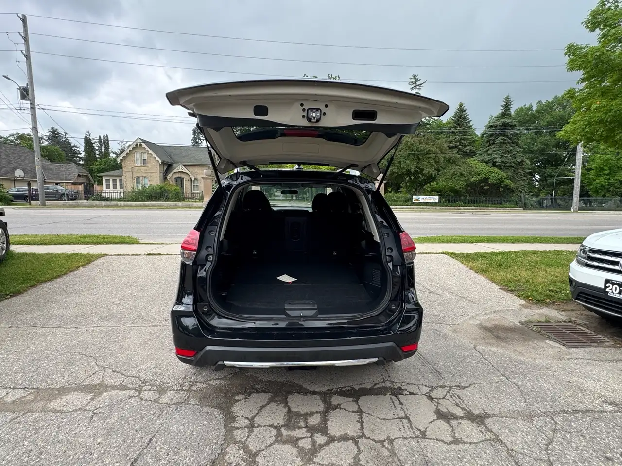 Nissan Rogue снимка Nissan Rogue