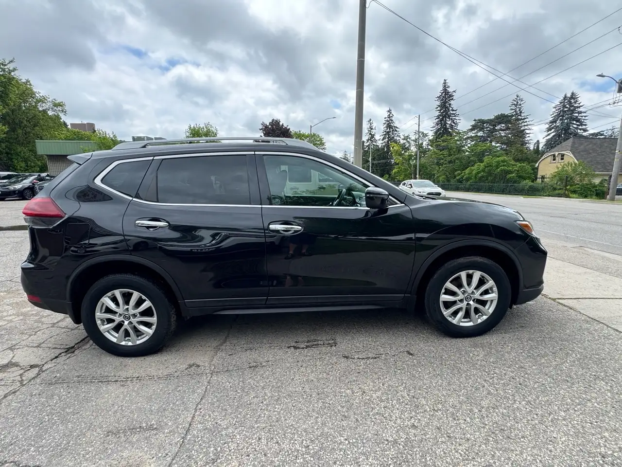 Nissan Rogue снимка Nissan Rogue