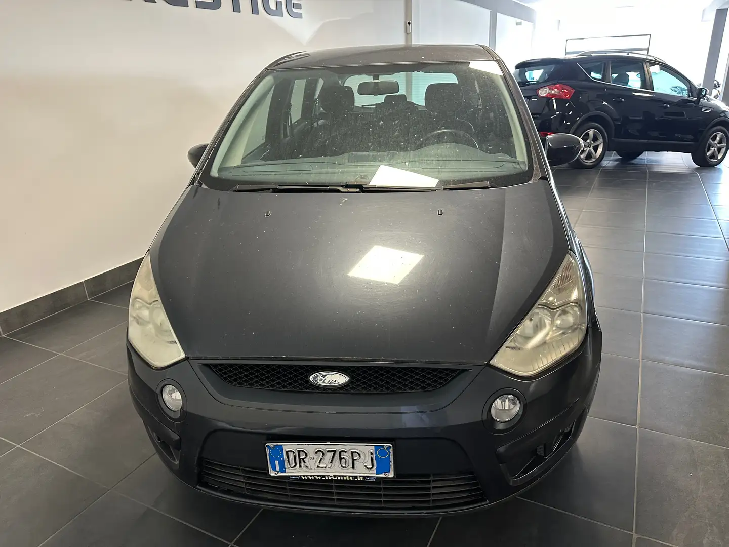 Ford S-Max S-MAX 2.0 TDCI 140CV TITANIUM Gris - 2