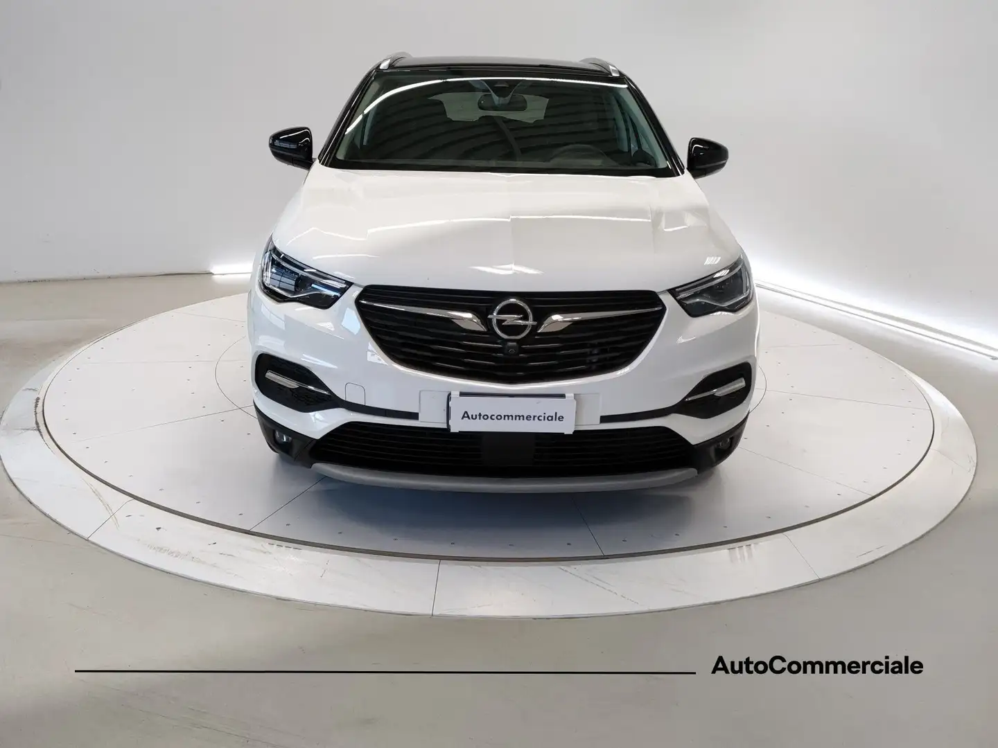 Opel Grandland 1.2 Turbo 12V 130 CV Start&Stop Ultimate Bianco - 2