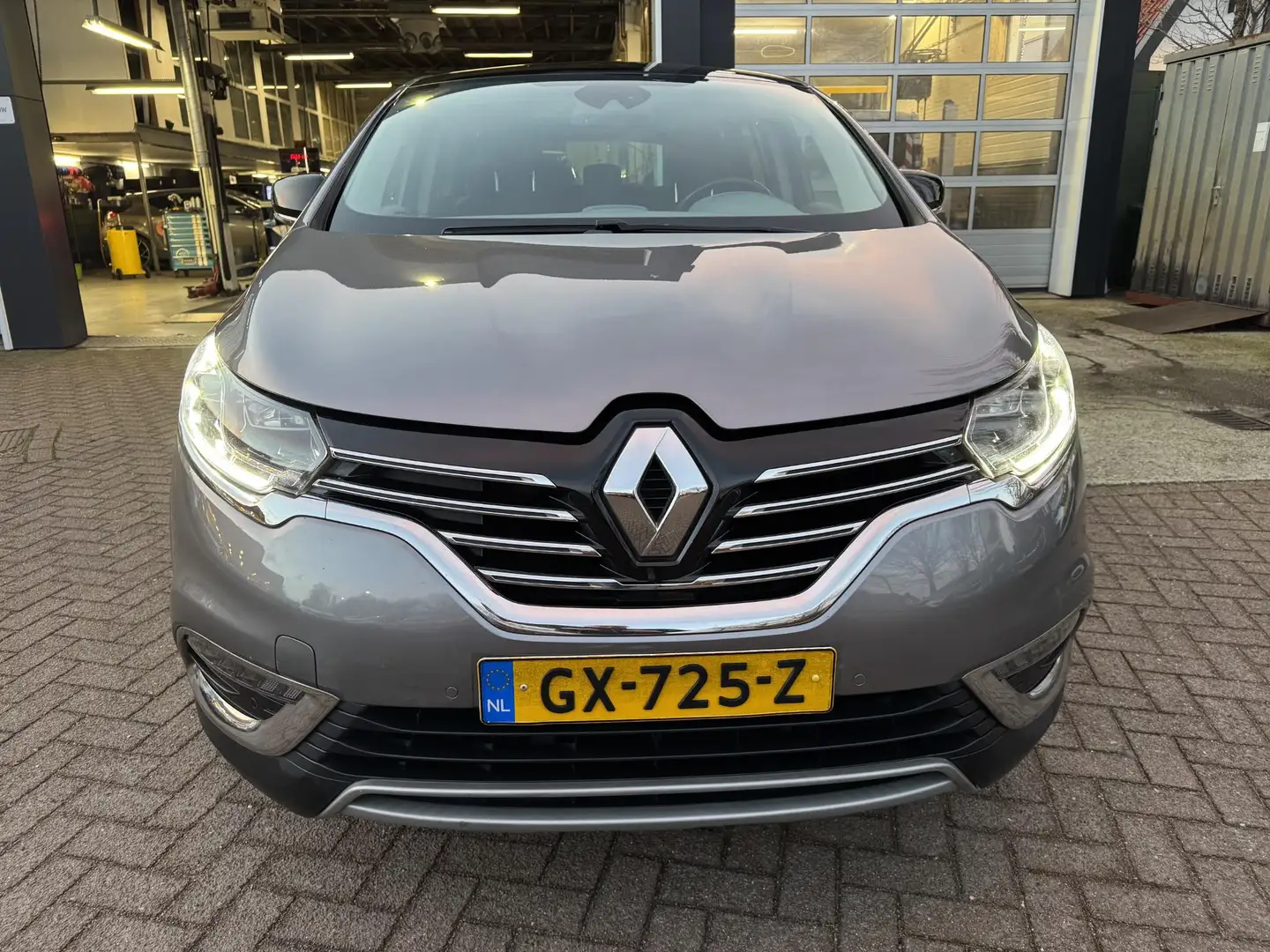 Renault Espace 1.6 TCe Dynamique 5p. Gris - 2
