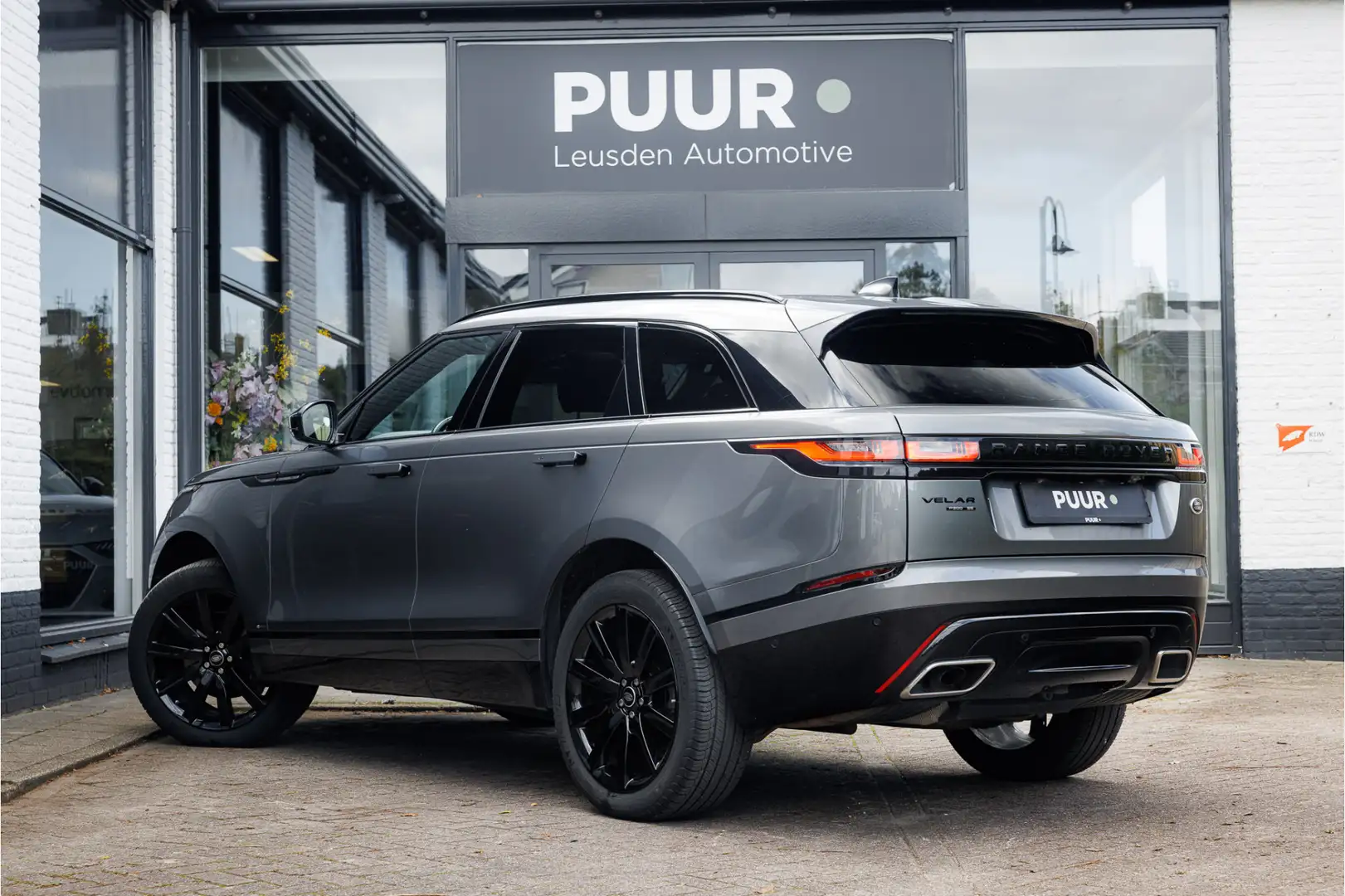 Land Rover Range Rover Velar P300 R-Dynamic AWD SE Pano - Meridian - Camera Grau - 2