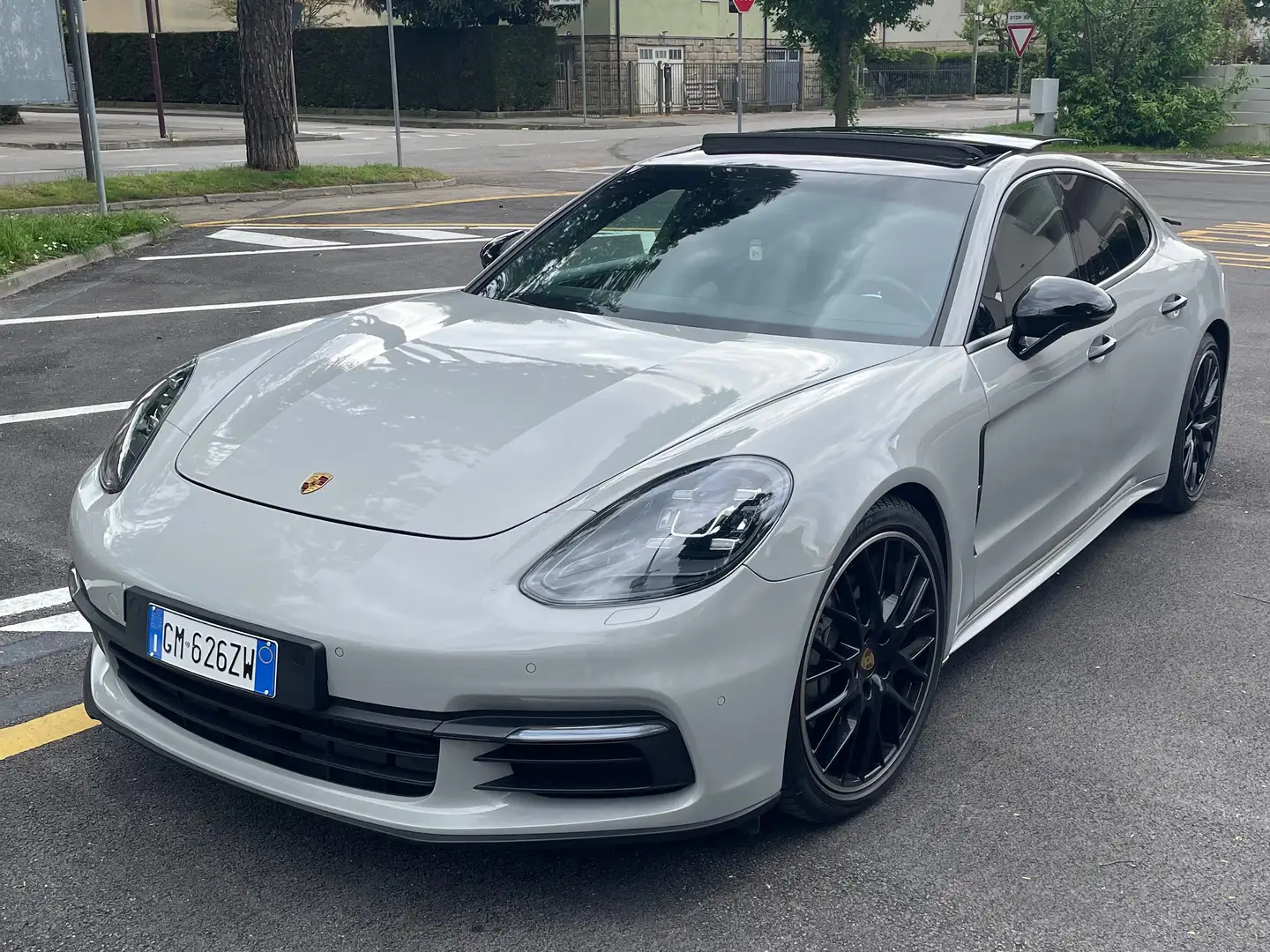 Porsche Panamera Panamera 2.9 4 Executive auto Grijs - 1