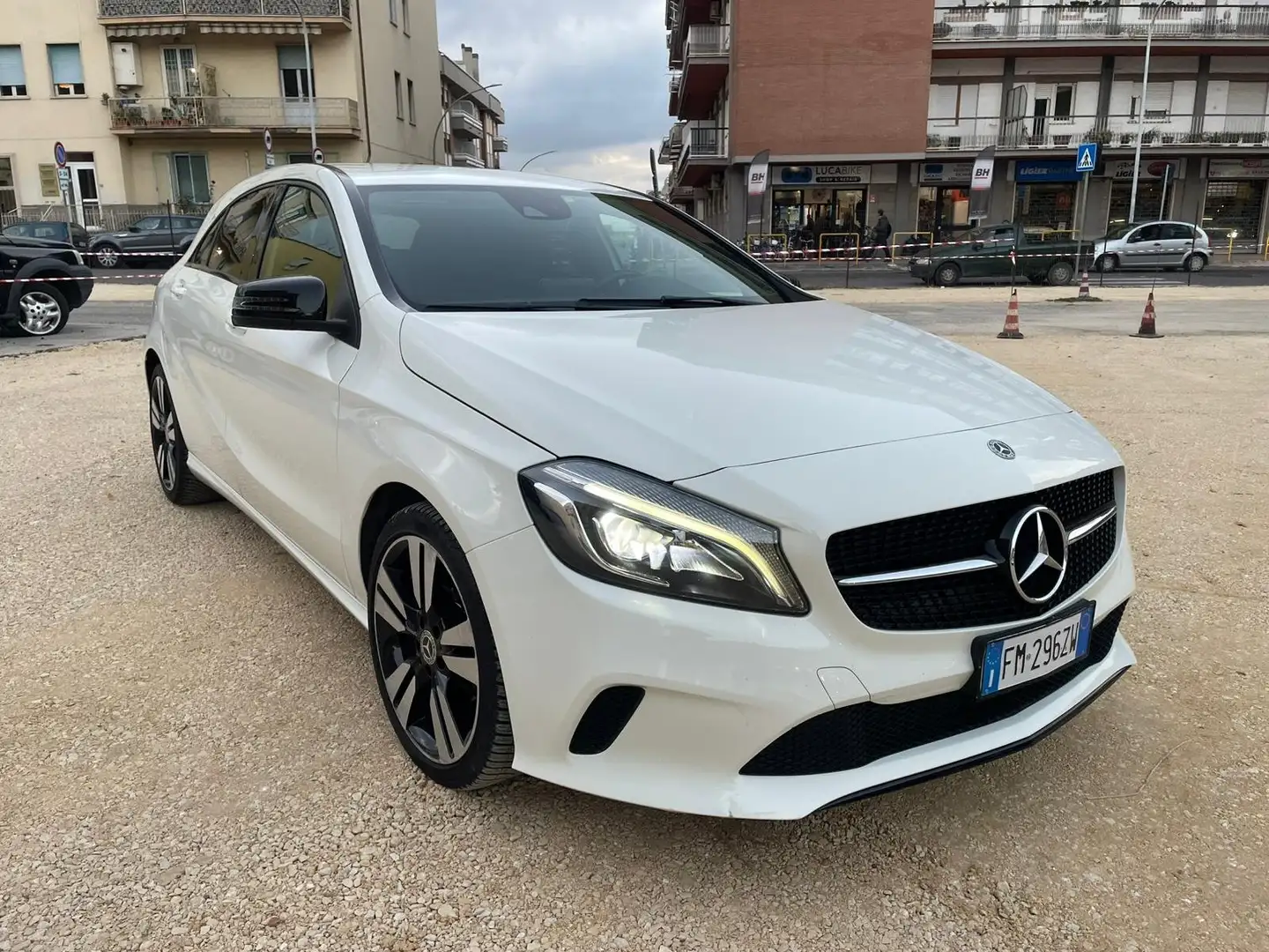 Mercedes-Benz A 180 A 180 d Sport Next Bianco - 1