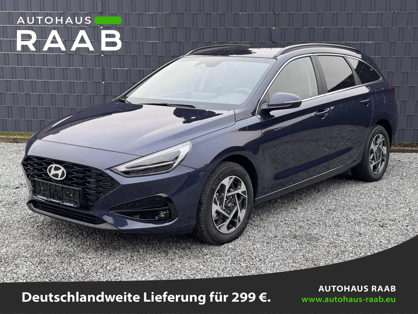Hyundai i30 Kombi Family Facelift Automatik Blau - 1