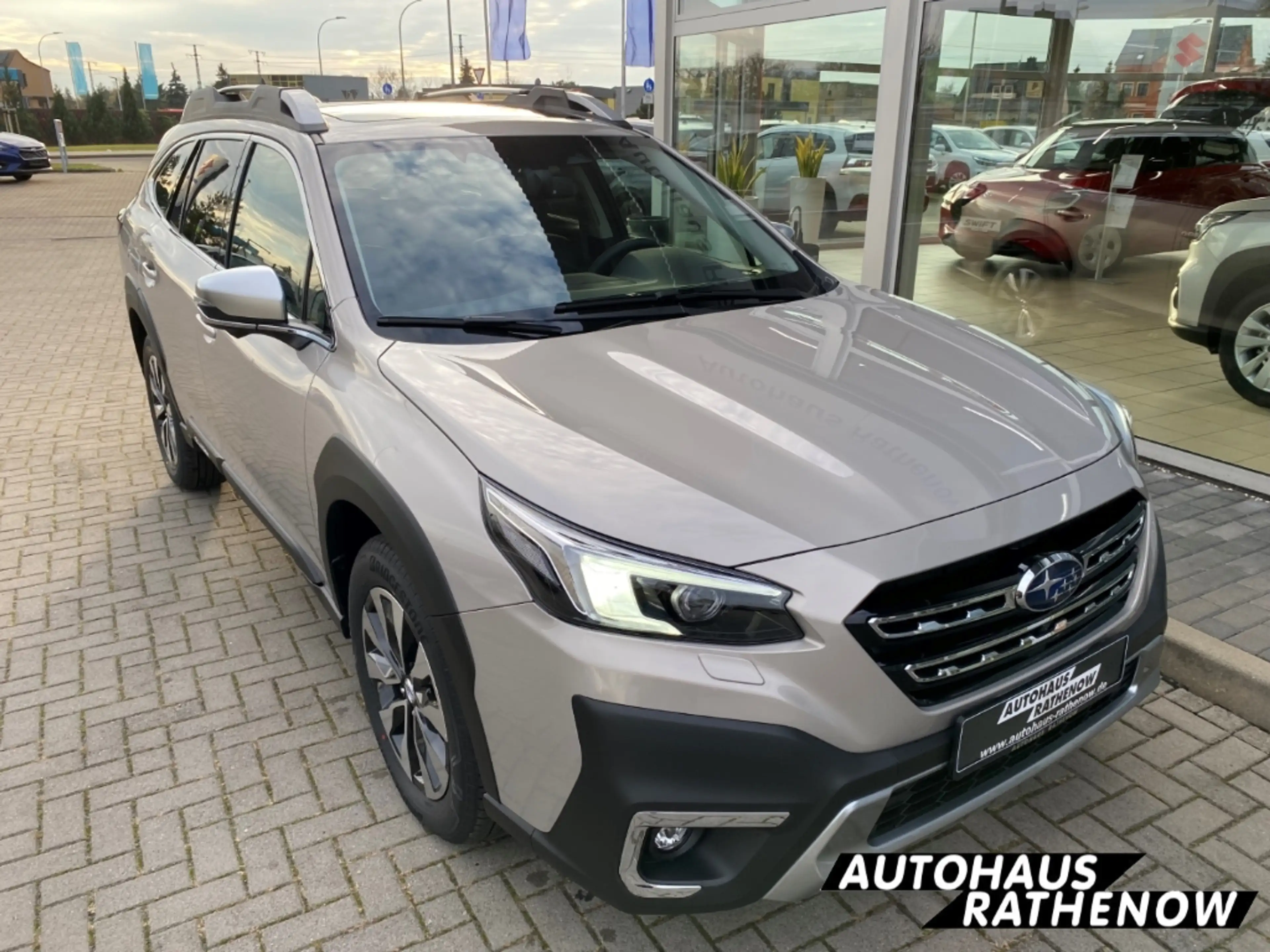 Subaru OUTBACK Platinum 2.5i Leder LED Kurvenlicht NAVI el. Heckk — photo 6