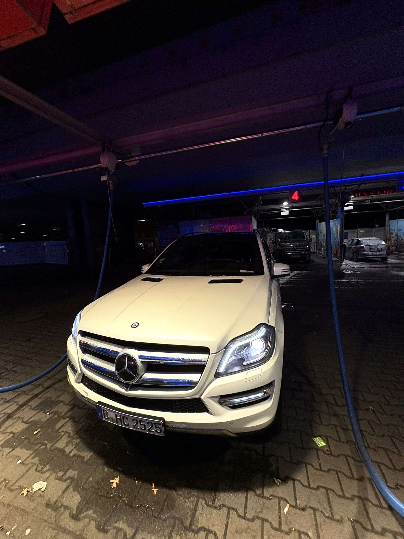 Second hand Mercedes Benz Gl-Class 350