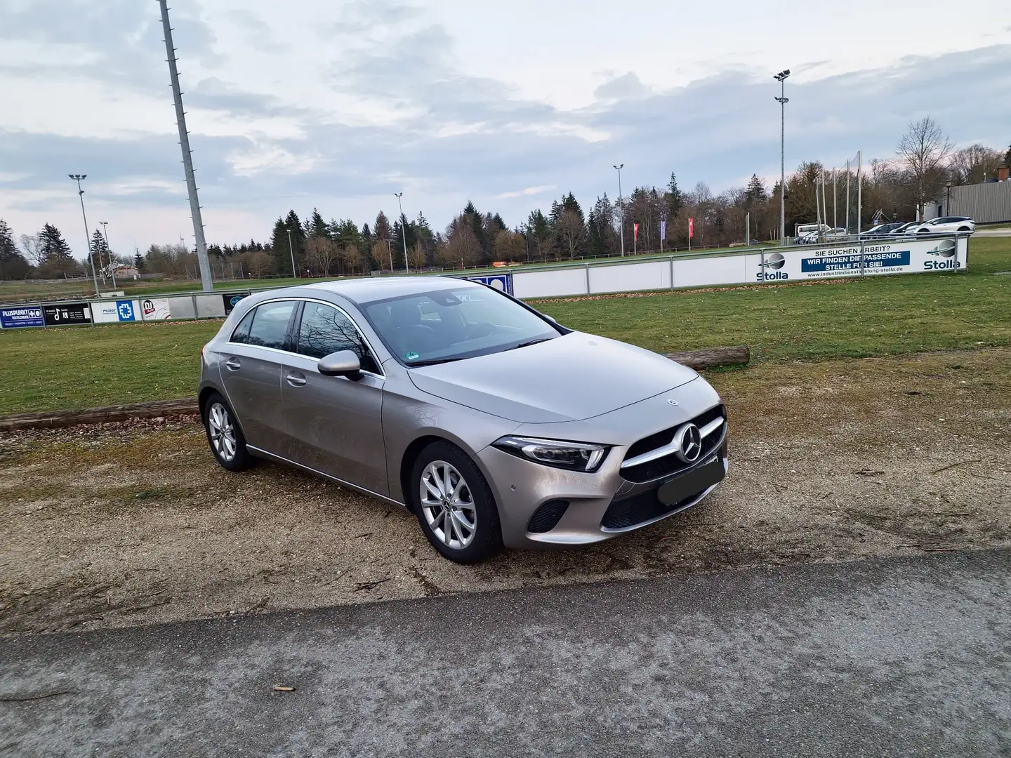 Mercedes-Benz 180 - 1