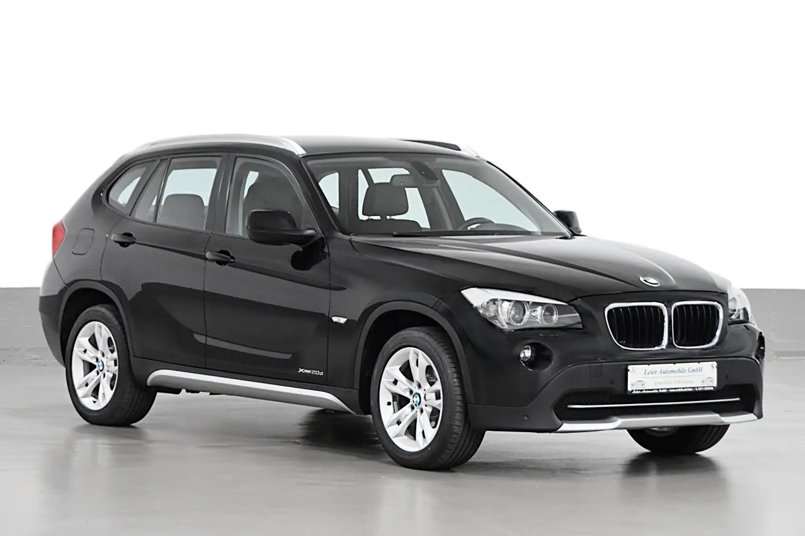 BMW X1 XDRIVE 2.0D*AUS 1 HAND*FINANZIERUNG MÖGLICH* Noir - 1