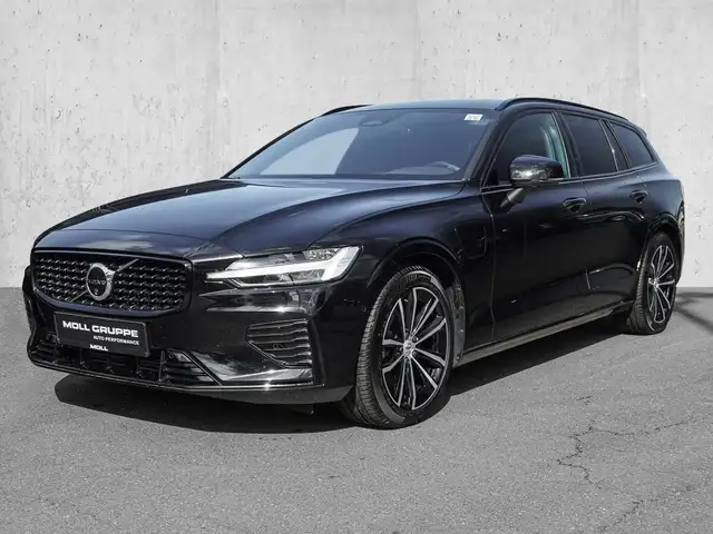 Volvo V60 view 2