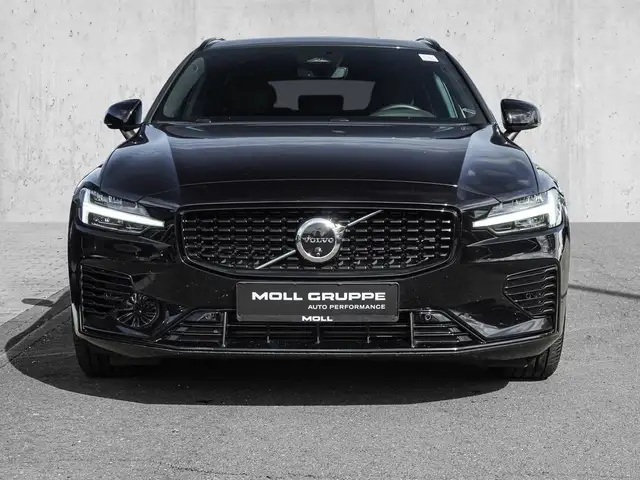 Volvo V60 view 3