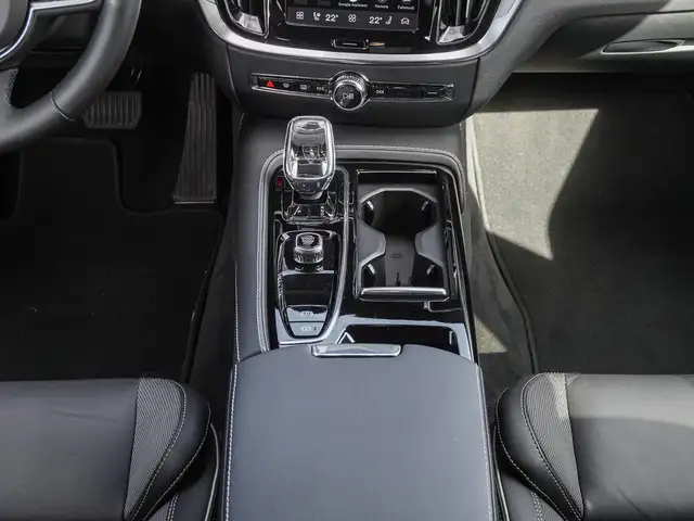 Volvo V60 view 14