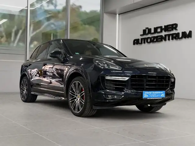 Porsche Cayenne GTS Chrono, Panorama, Softclose