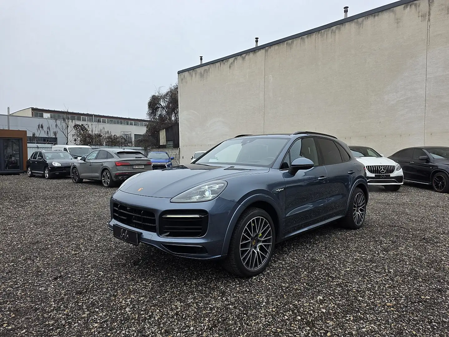 Porsche Cayenne III E-Hybrid PHEV 17,9 kWh Aut. - 1