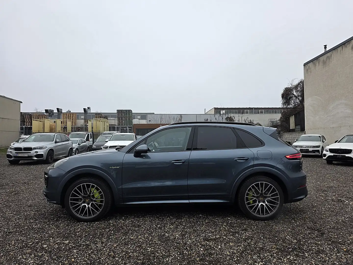 Porsche Cayenne III E-Hybrid PHEV 17,9 kWh Aut. - 2