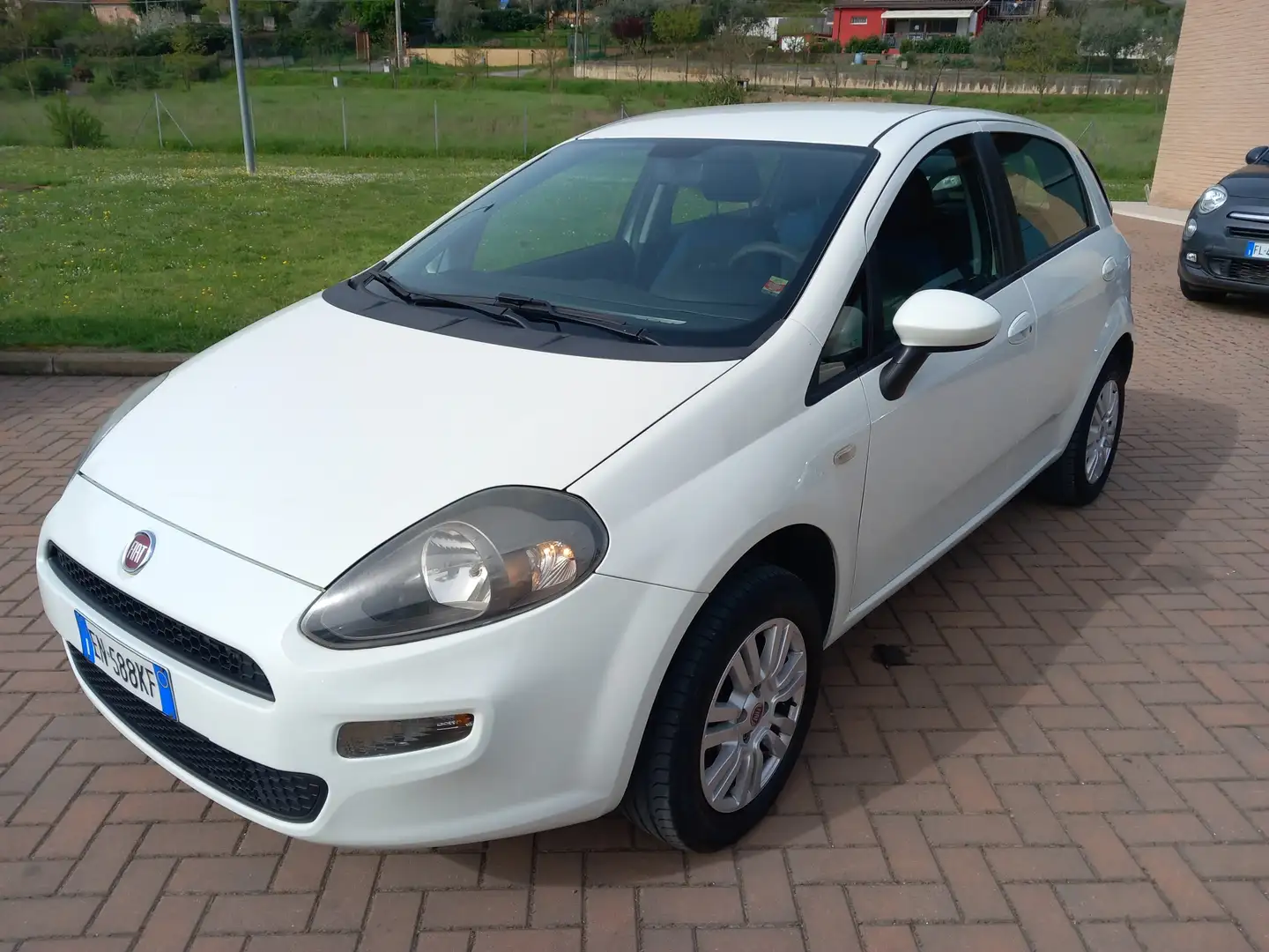 Fiat Punto Punto 5p 1.4 natural power Easy 70cv Blanc - 1