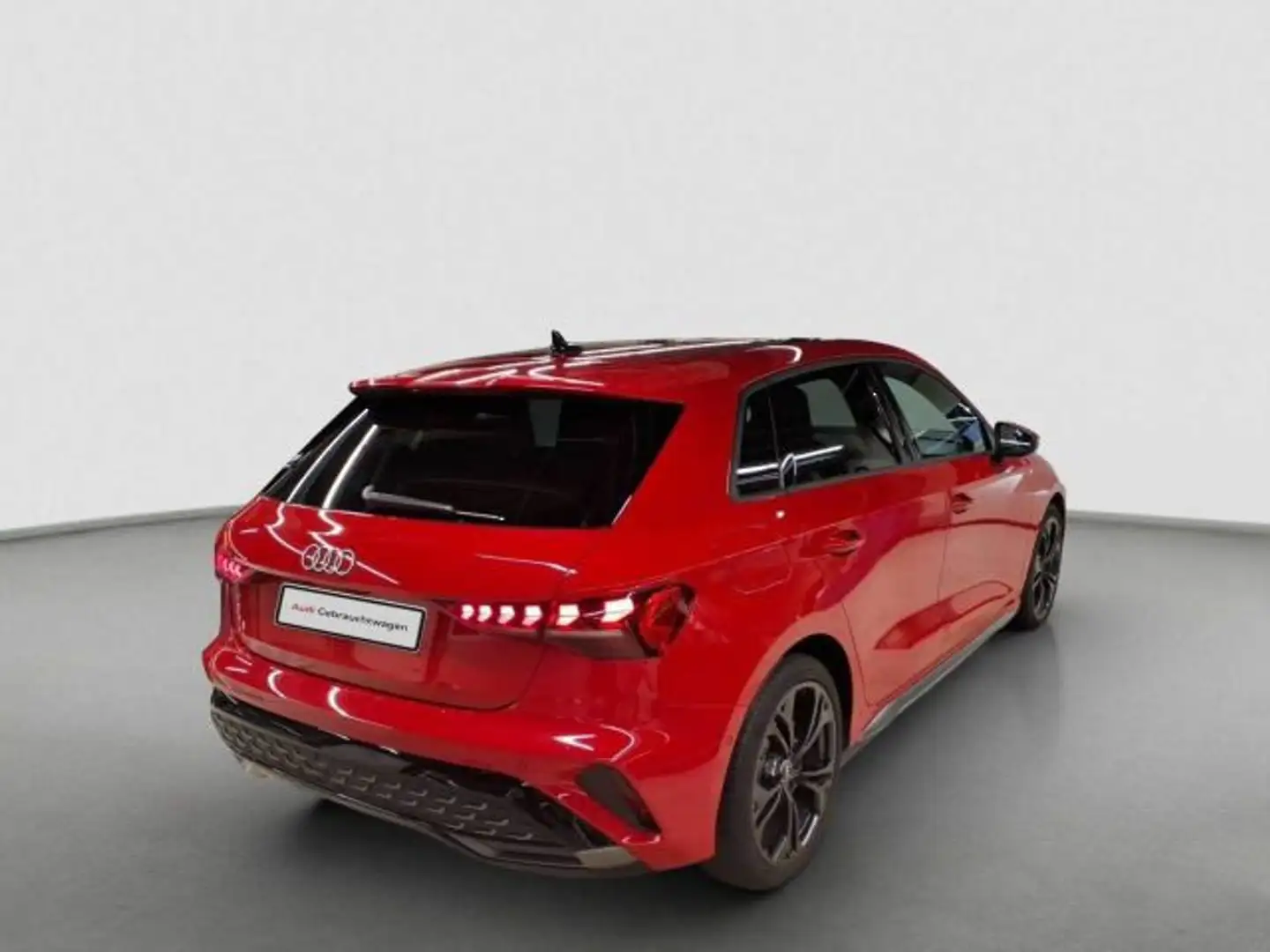 Audi A3 30 TFSI S LINE PANO AHK NAVI SONOS Rot - 2