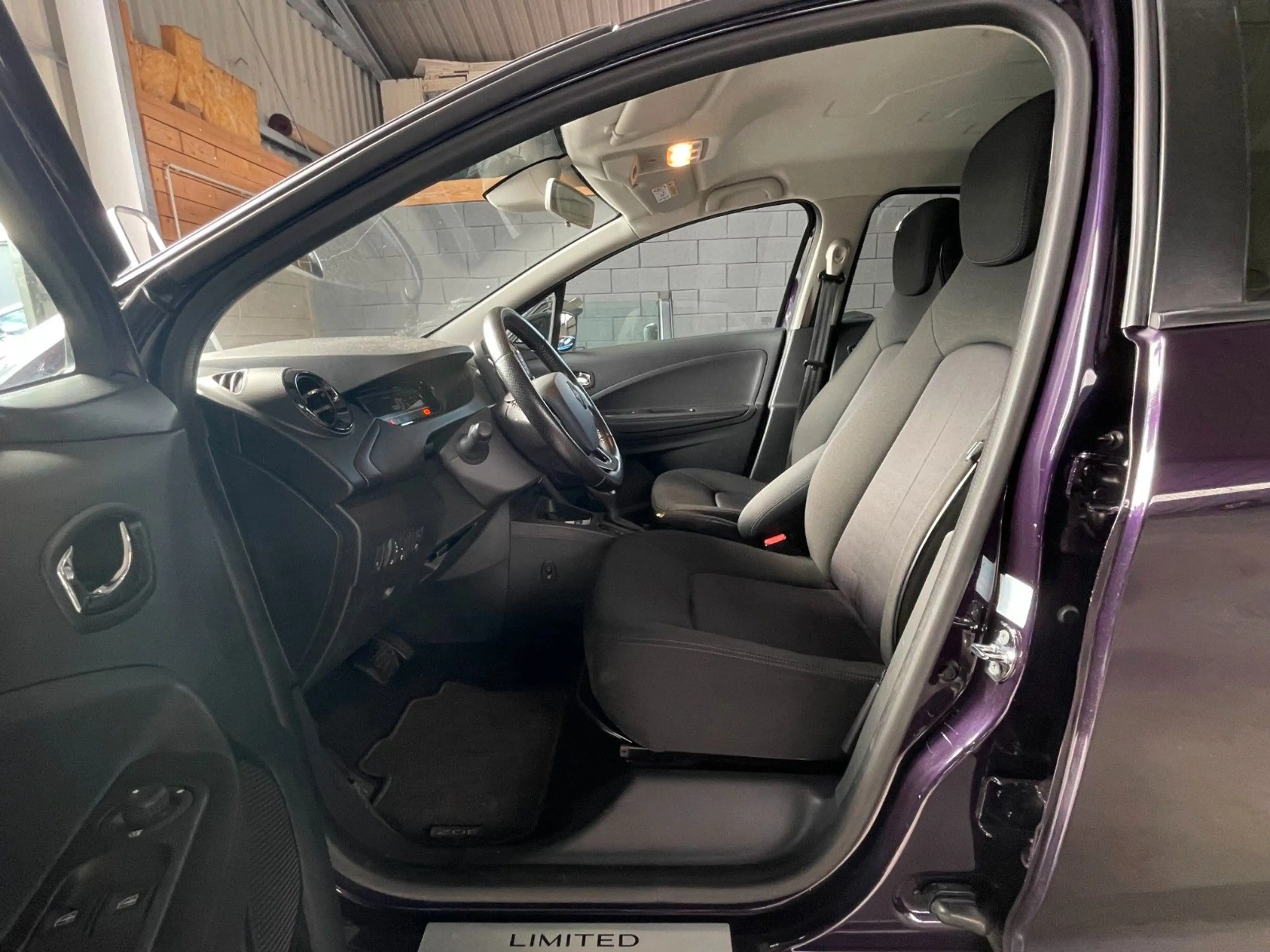 Renault ZOE Zoe Life*1.Hand*Mietbatterie*SHZ*Tempomat* — photo 15