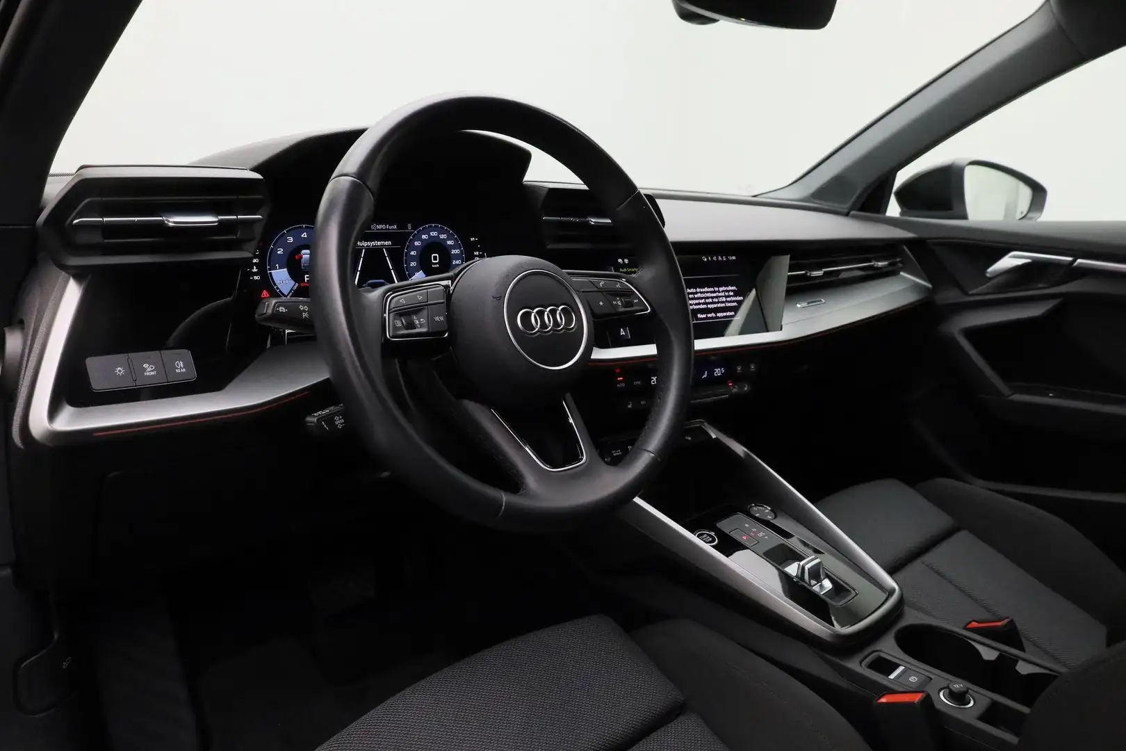 Audi A3 Sportback 35 TFSI 150 pk S-tronic Advanced edition Noir - 2