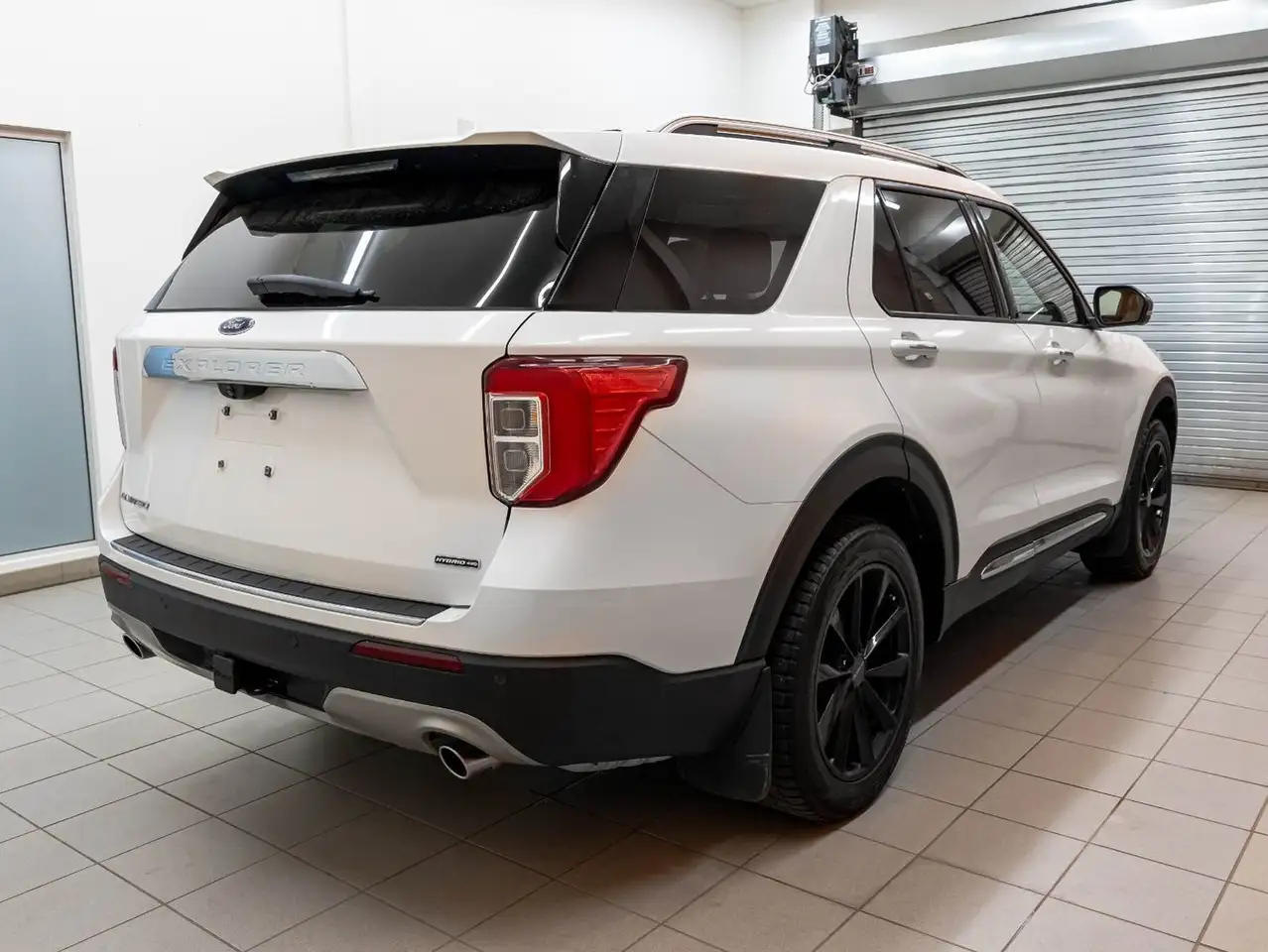 Ford Explorer photo Ford Explorer