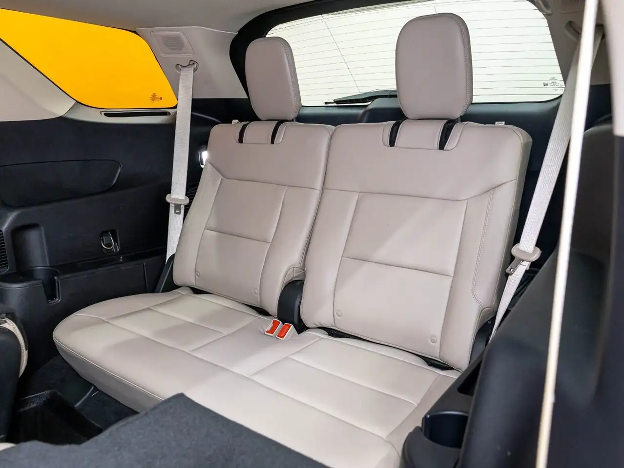 Ford Explorer photo Ford Explorer