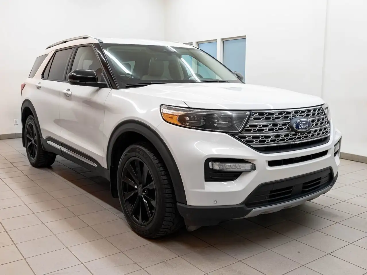 Ford Explorer photo Ford Explorer