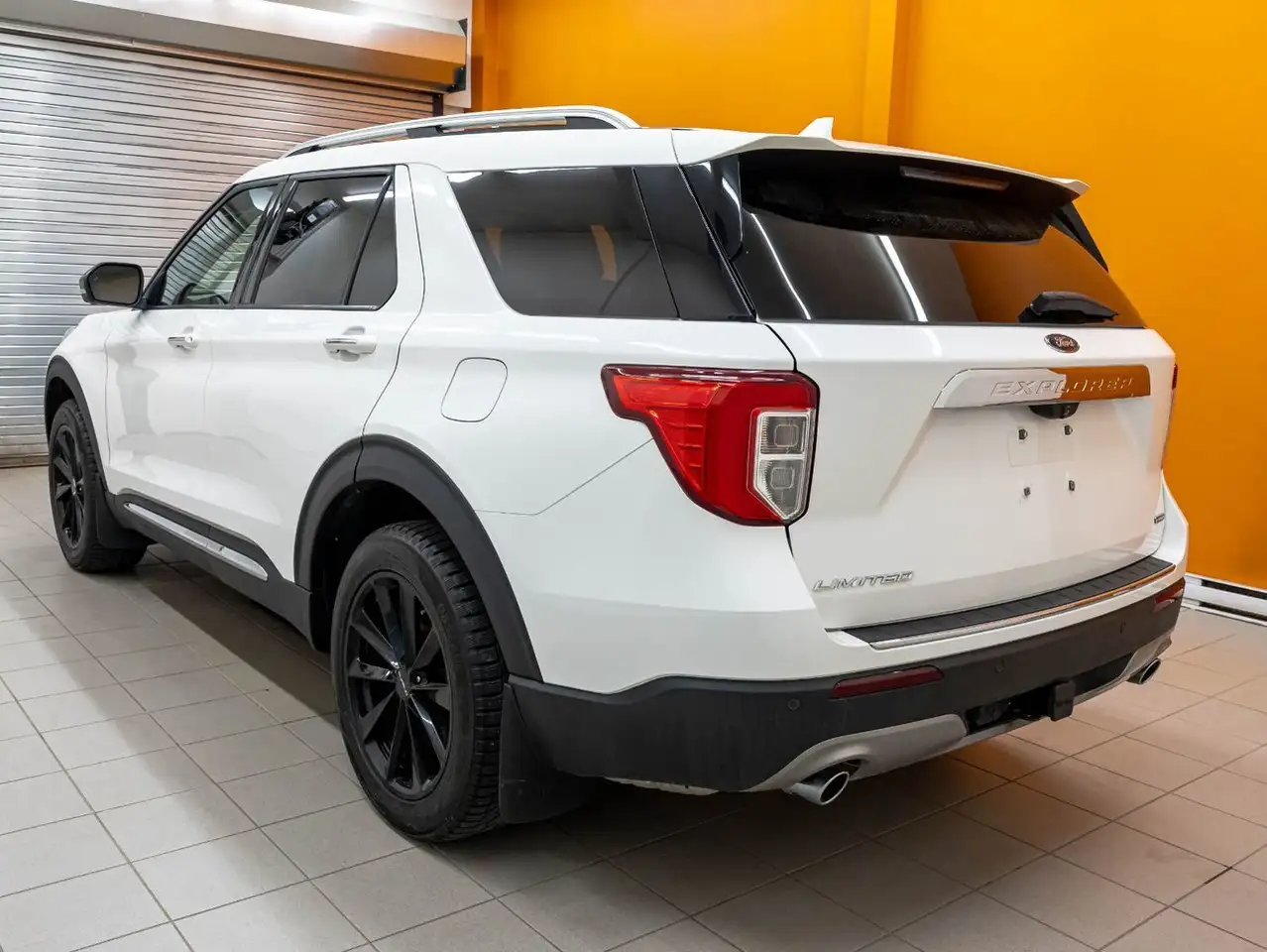 Ford Explorer photo Ford Explorer