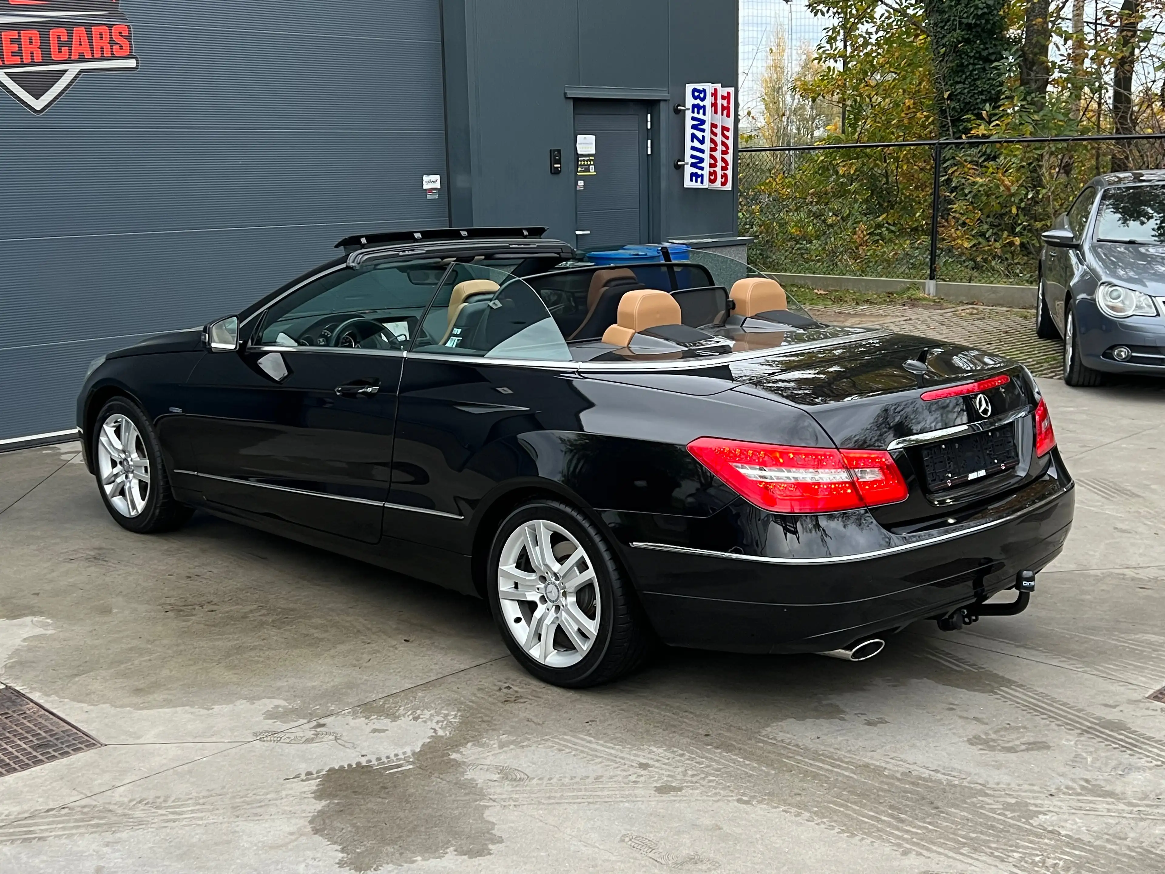 Mercedes-Benz E 220 CDI DPF Cabrio Avantgarde Camera Navi Xenon — photo 3
