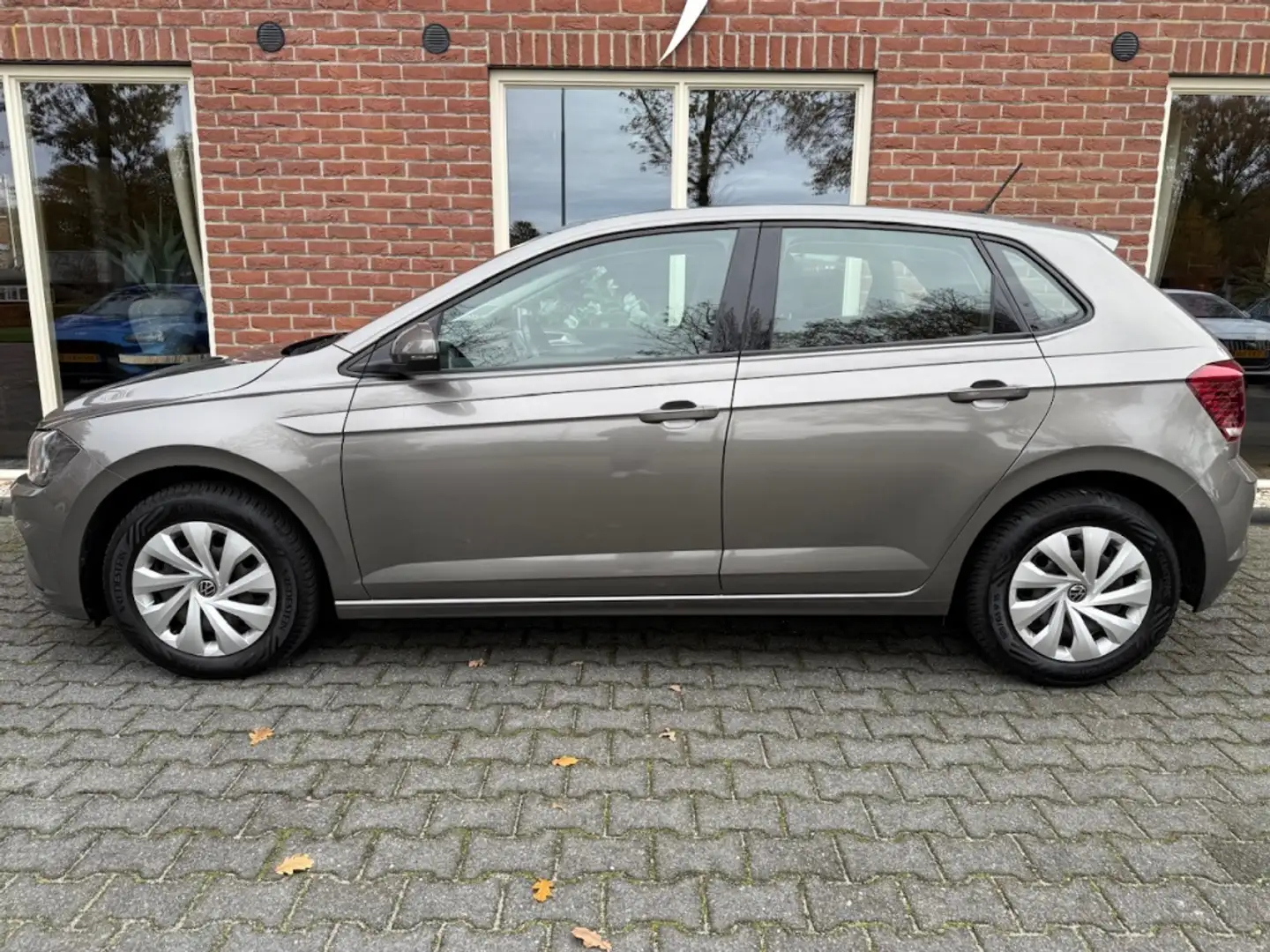 Volkswagen Polo 1.0 TSI Comfortline PDC / CARPLAY / ANDROID / ADDA Grigio - 2
