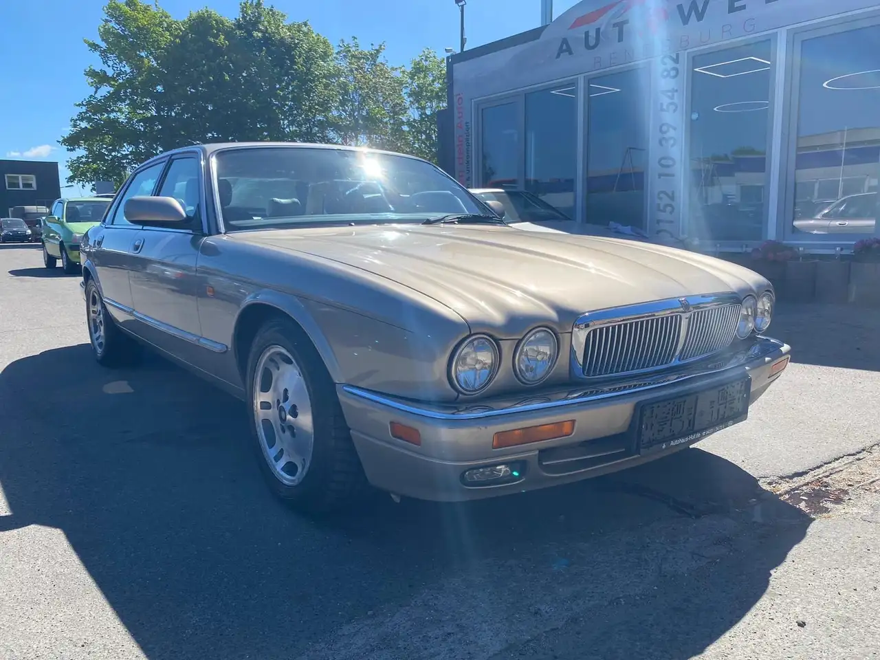 Jaguar XJ6