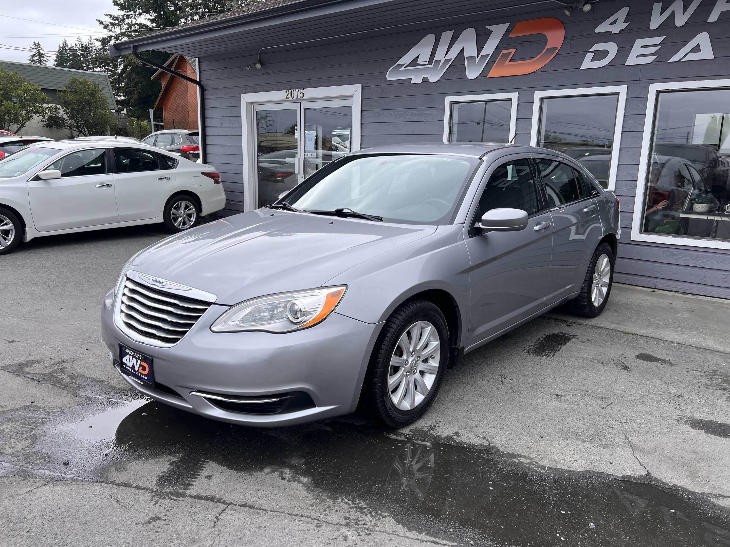 2014 Chrysler 200 LX Sedan FWD
