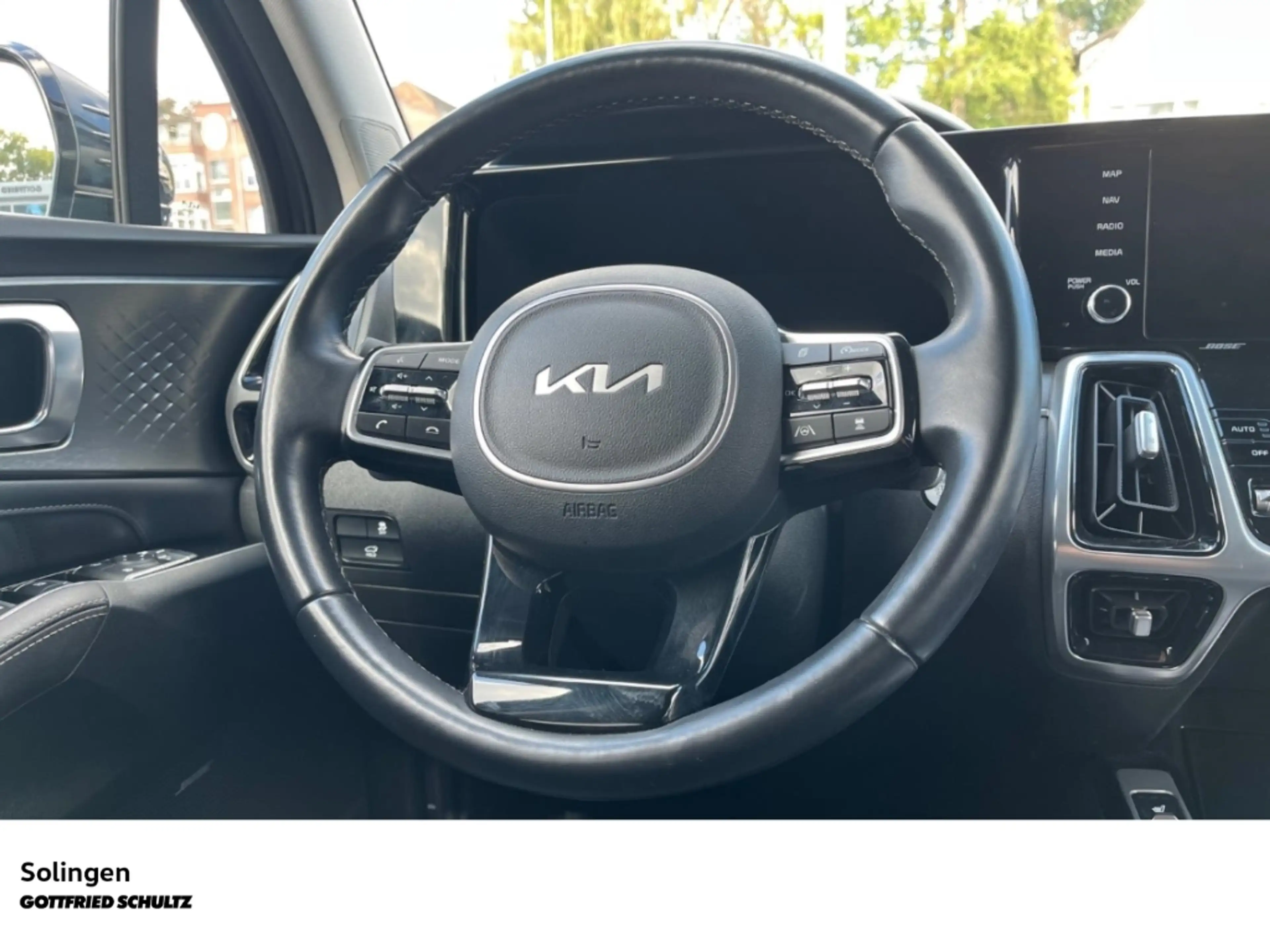 Kia Sorento 2.2 Spirit 4WD   Aut.   Navi   Bose   Keyless — photo 13