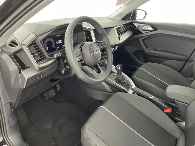 Audi A1 view 8