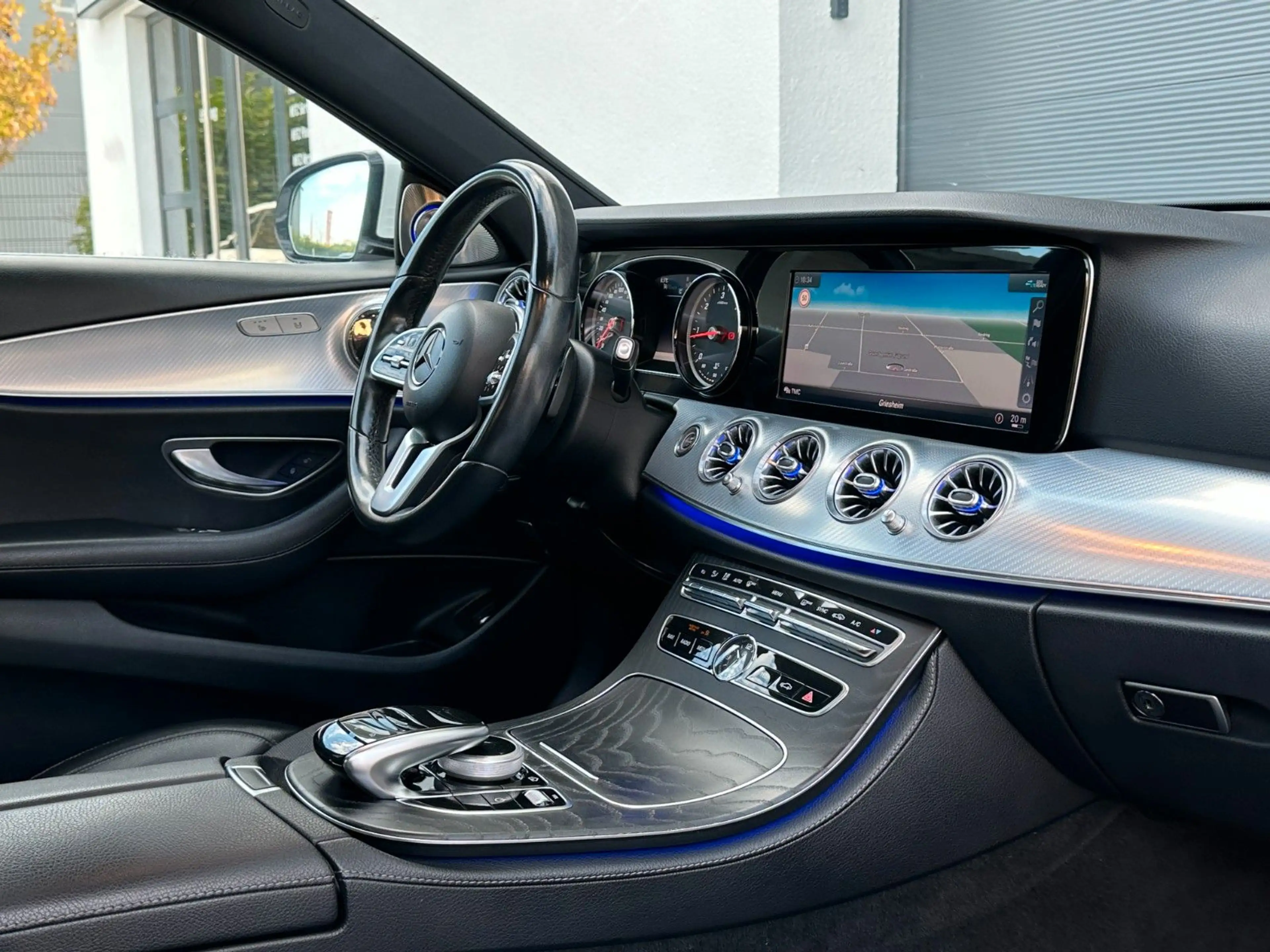 Mercedes-Benz E 220 d Lim.*SPORT-PAKET*S-DACH*COMAND*KAMERA* — photo 14