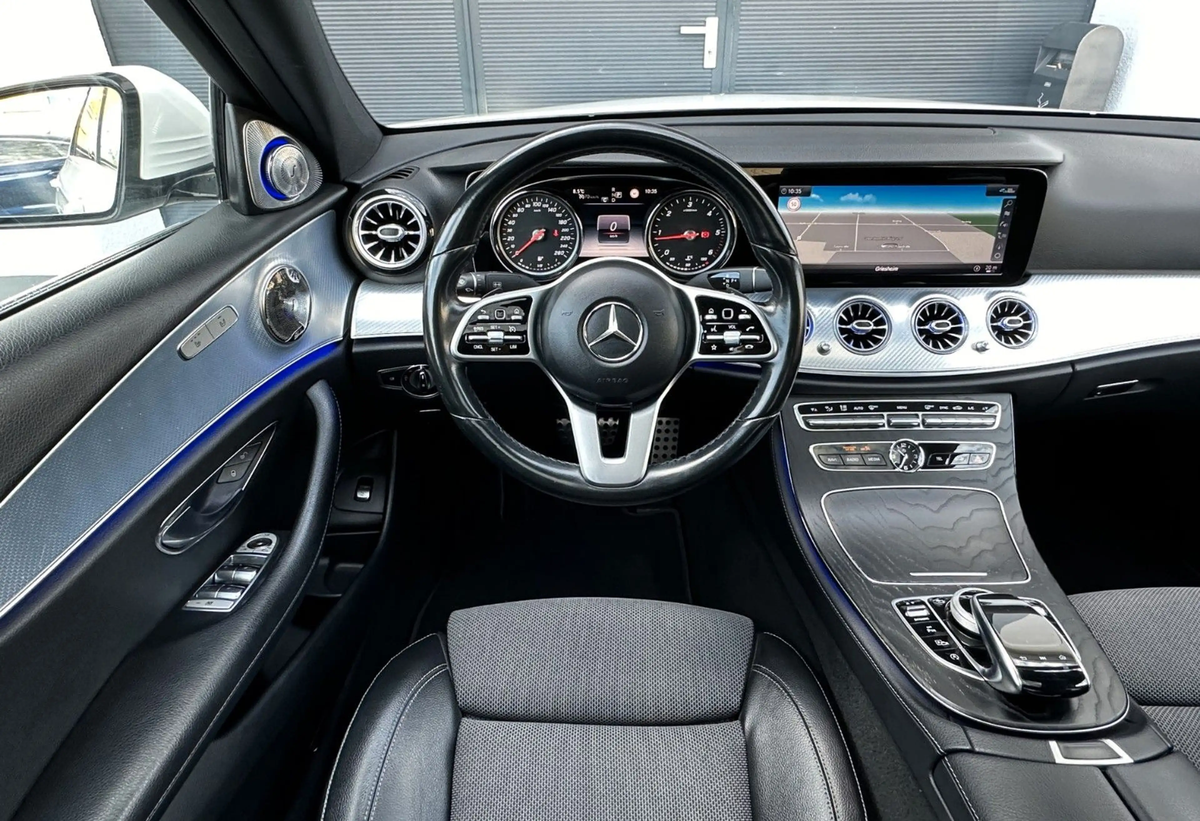 Mercedes-Benz E 220 d Lim.*SPORT-PAKET*S-DACH*COMAND*KAMERA* — photo 12