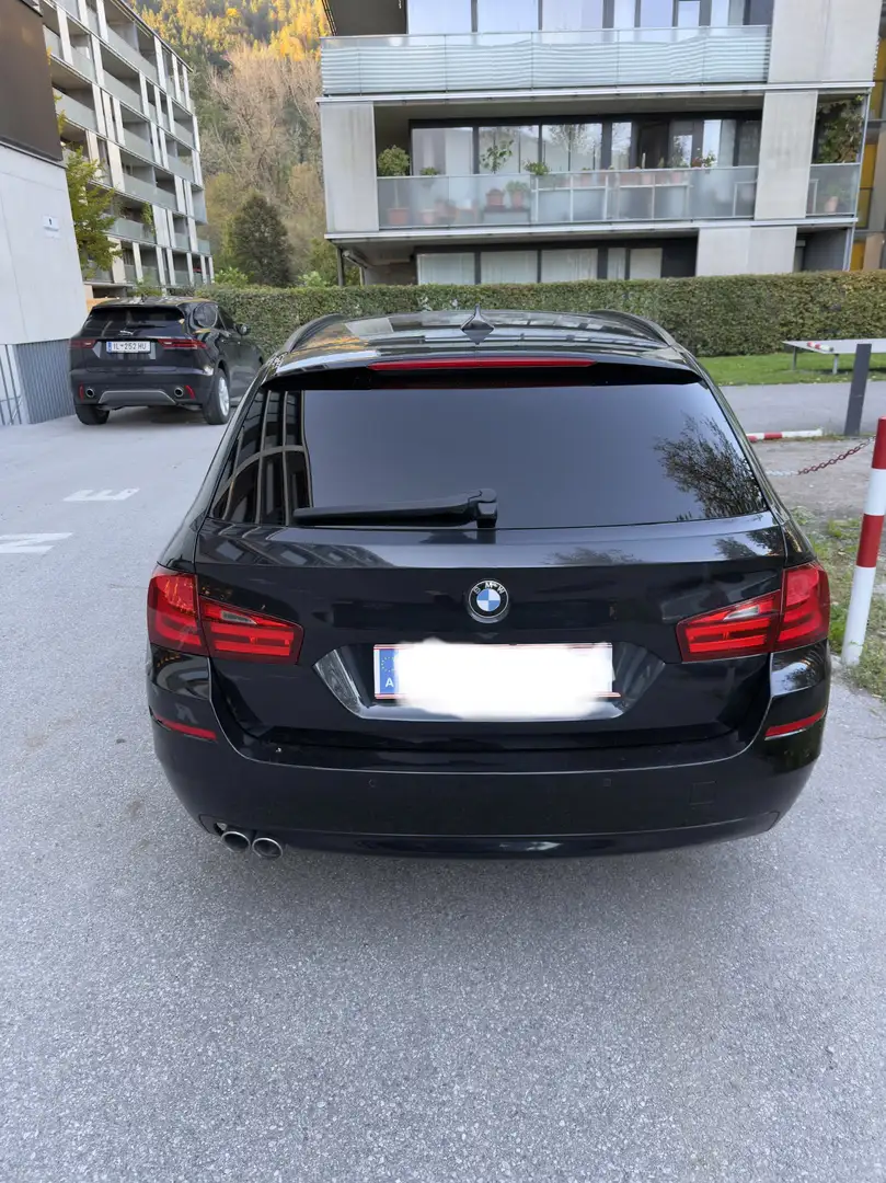 BMW 530 530d xDrive Touring Aut. Schwarz - 1