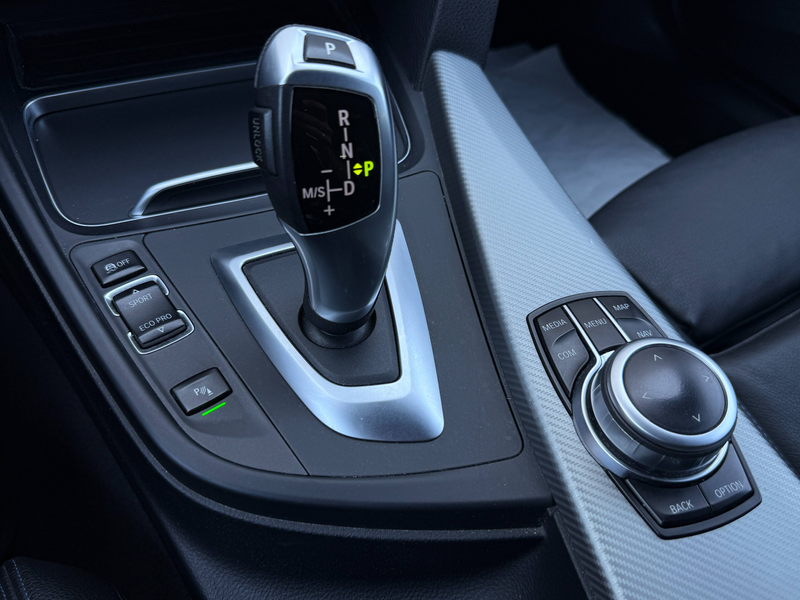 BMW 320 dA Touring M-Pack Led Cruise Navi ParkSensor Euro6d — photo 12