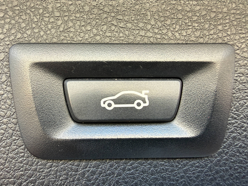 BMW 320 dA Touring M-Pack Led Cruise Navi ParkSensor Euro6d — photo 11