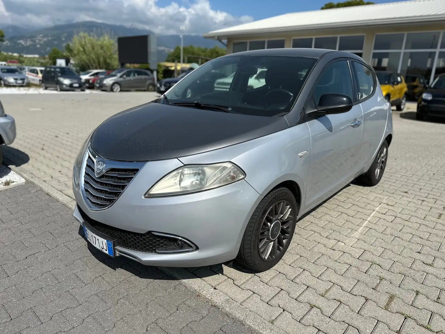 Lancia Ypsilon Ypsilon 0.9 t.air Silver s Gri - 1