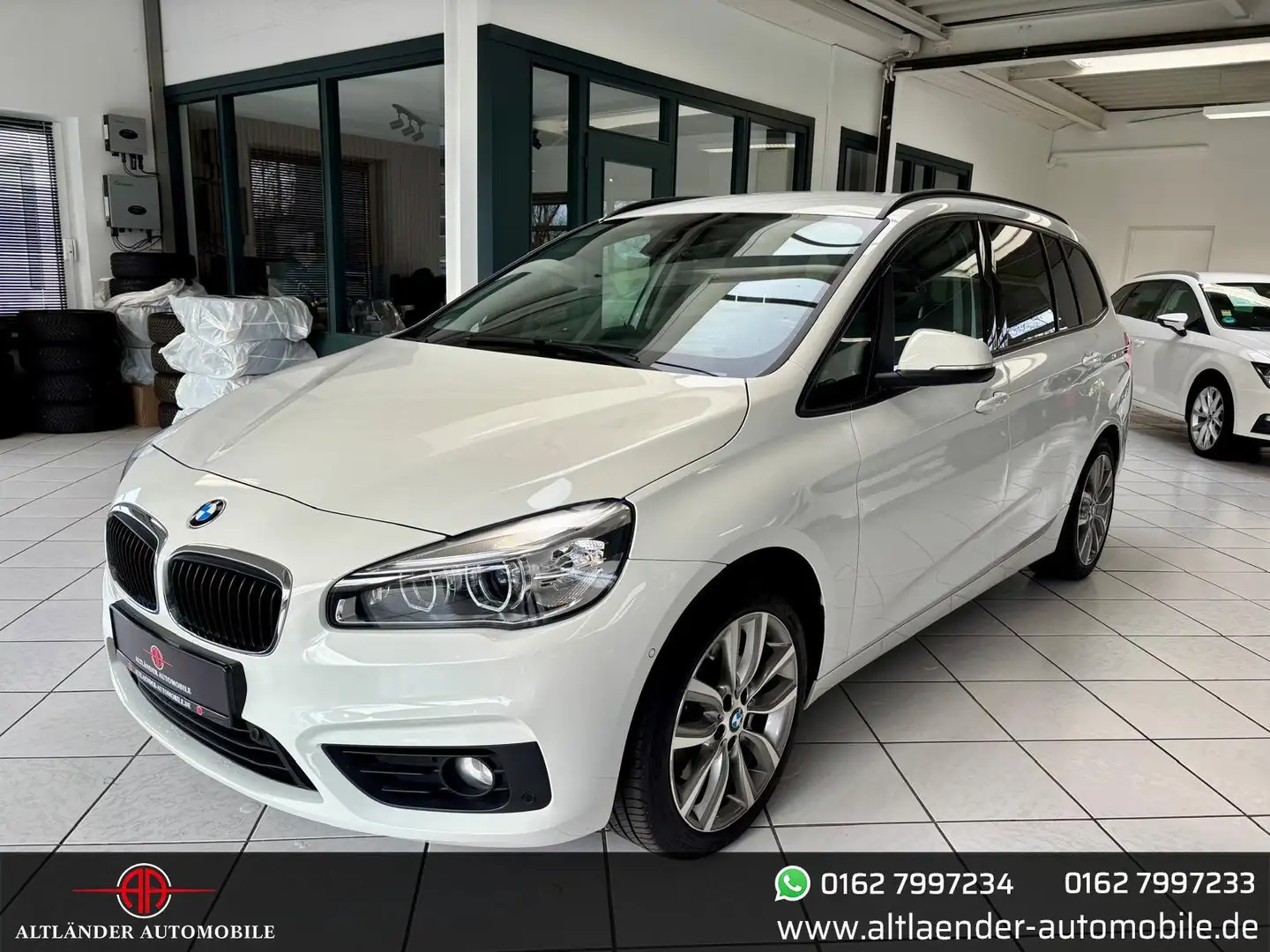 BMW 220 d xDrive Advantage Steptr. *LED*Kamera*Navi Weiß - 1