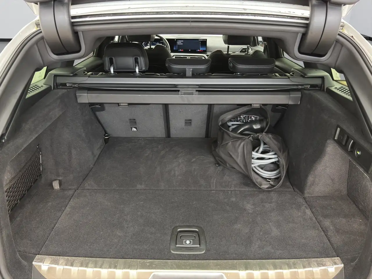 BMW 320 e Touring [Sport Line, AHK, ACC, RFK, 18" LMR] 11