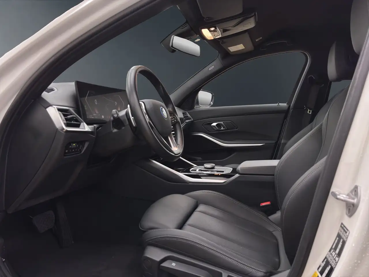 BMW 320 e Touring [Sport Line, AHK, ACC, RFK, 18" LMR] 12