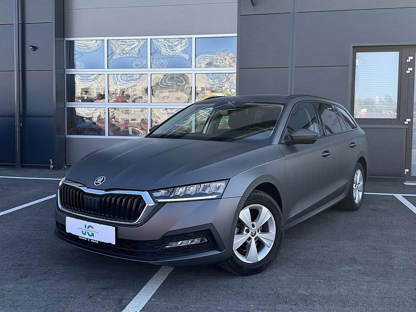 Skoda Octavia 2.0 TDI Ambition DSG *SPURASS *SH Silber - 1